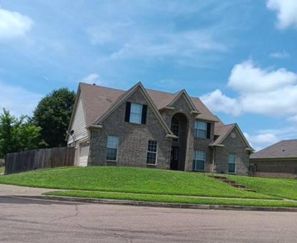 Carlton Ridge Dr, Cordova, TN 38016