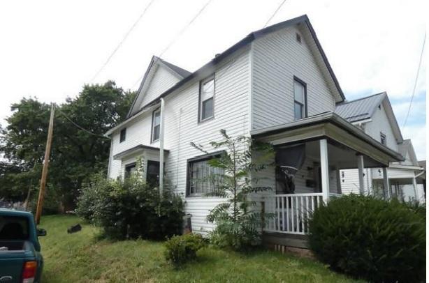 8th St, Coshocton, OH 43812 #1